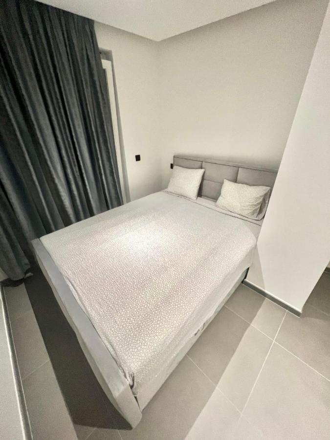 Luxury Brand New Apartment Bruxelles Eksteriør billede